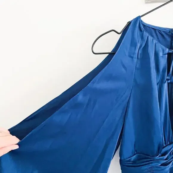 NWT Mac Duggal Blue Plunge Neck Long Sleeve Satin Sheath Gown 2 - Picture 4 of 8